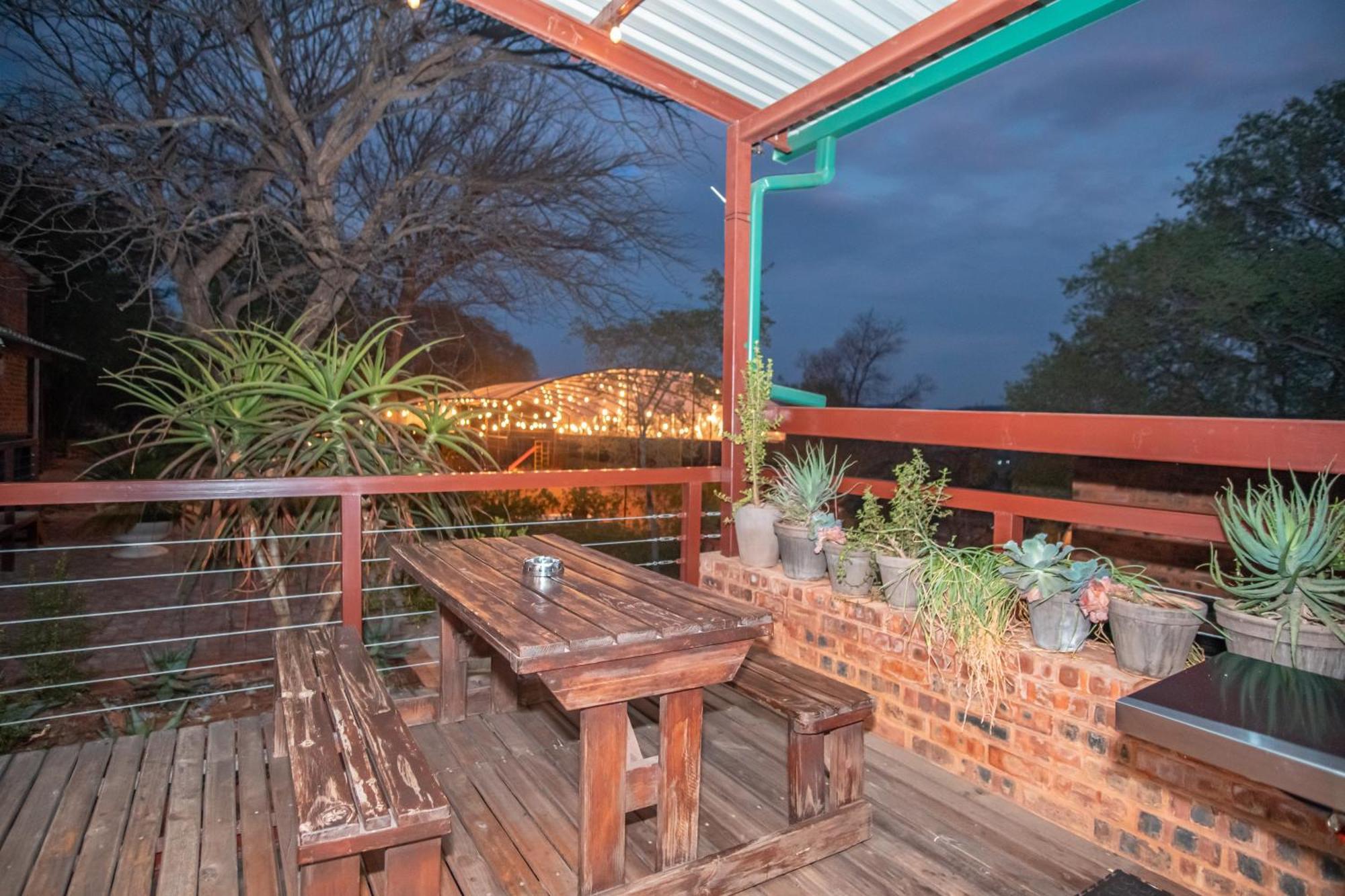 Bushbaby Cottage In Hartbeespoort Претория Экстерьер фото